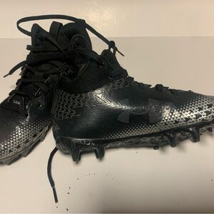 Youth Size 5 Under Armour Football Cleats